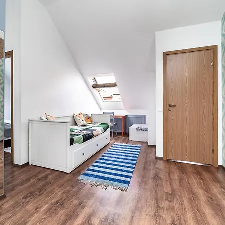 For Four With Free Parking Apartment *